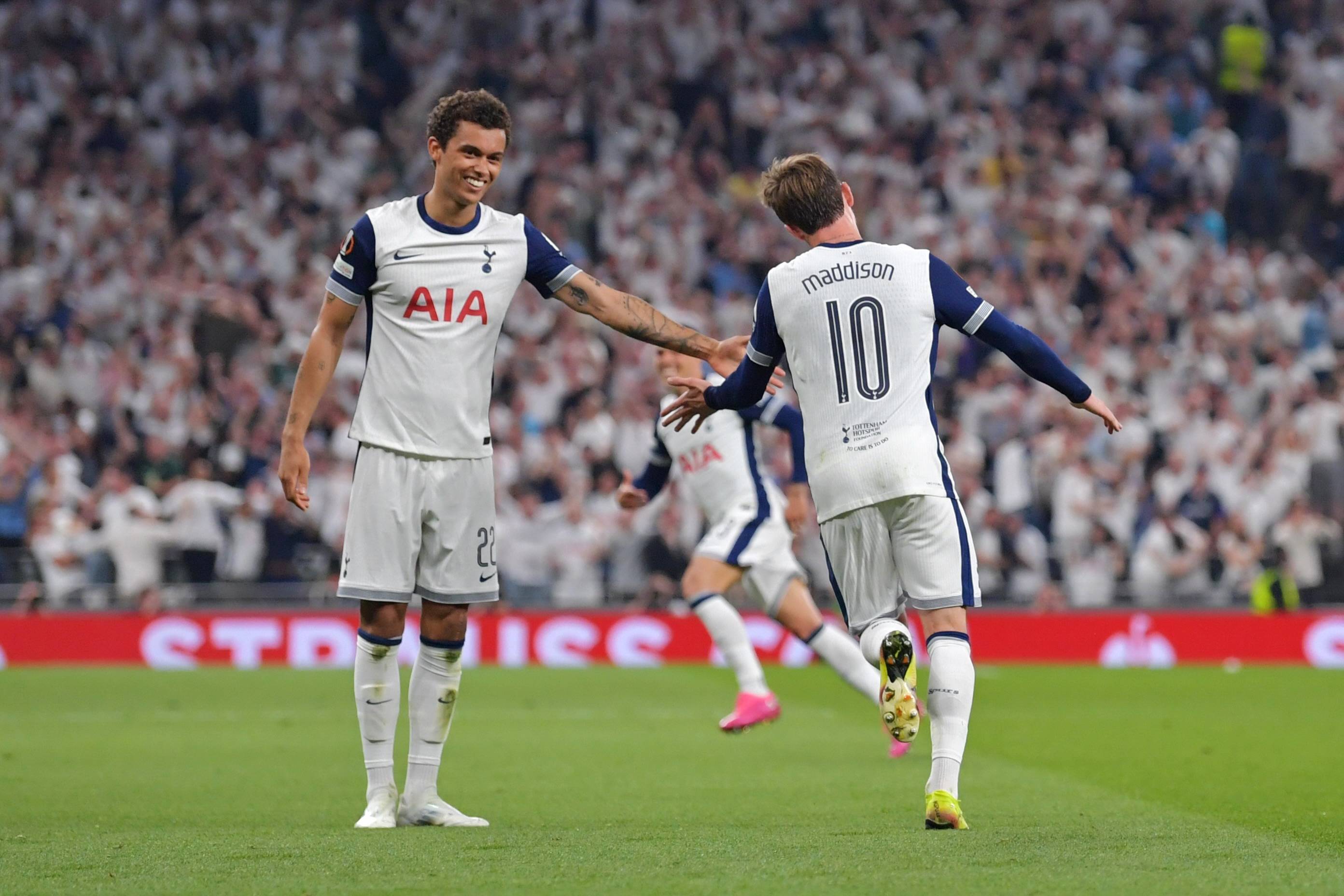 球速体育官网-热刺小胜巴黎，欧冠之路仍未尽失 